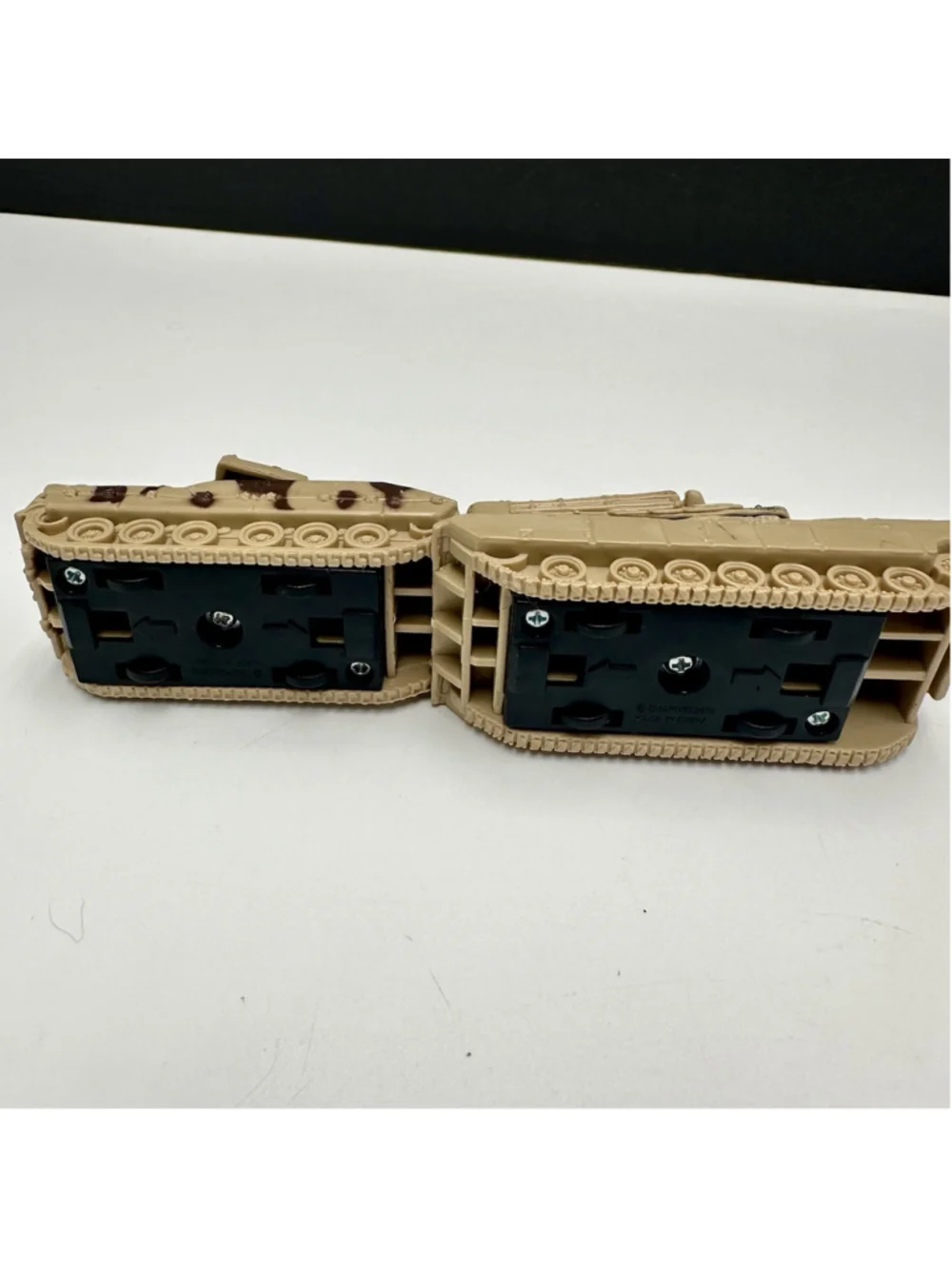 Chap Mei Plastic Tank 3” Lot Of 2 2010 Toy Vehicle Soldier Force